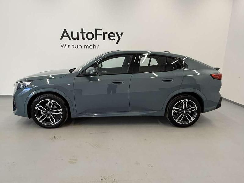 Gebraucht BMW X2 Luxury Line 163 PS (119 kW) 2025 Grün SUV