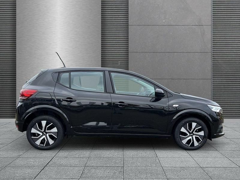 Neu Dacia Sandero Expression 91 PS (66 kW) 2025 Schwarz Kleinwagen