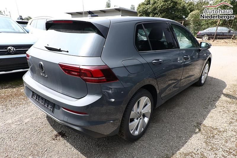 Gebraucht VW Golf VIII 150 PS (110 kW) 2024 Limousine