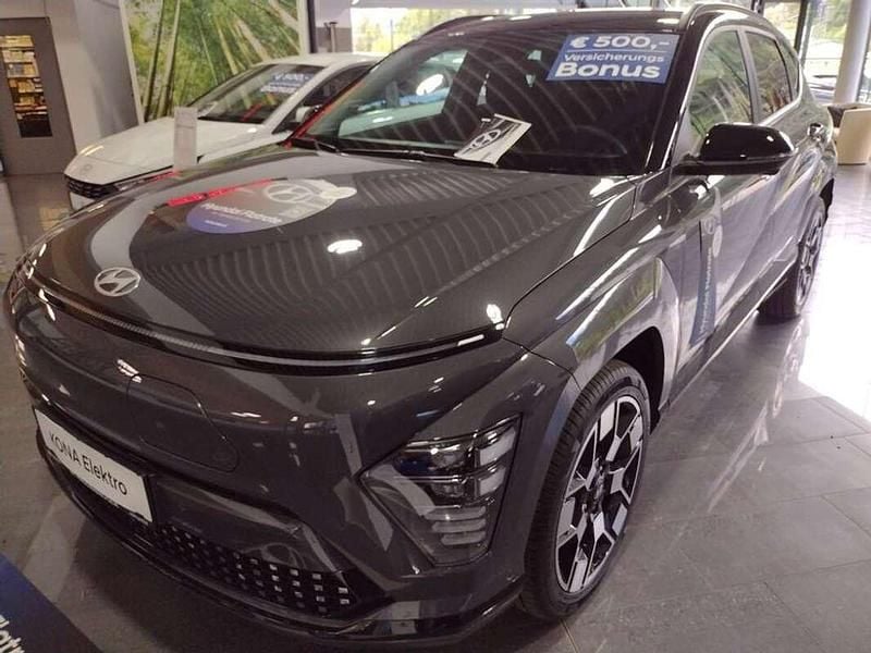 Grau Gebraucht 2023 Hyundai Kona Trend SUV | € 42.490 - Bild 1/4