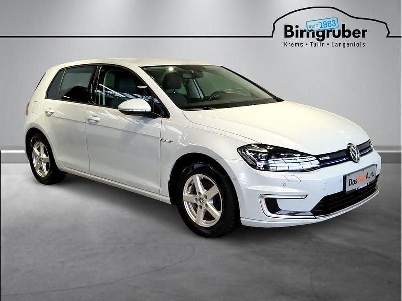 Gebraucht VW e-Golf 100 kW (136 PS) 2018 Silber  metallic Kleinwagen