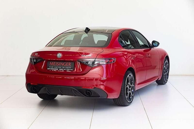 Neu Alfa Romeo Giulia Veloce 280 PS (205 kW) 2025 Rot Limousine