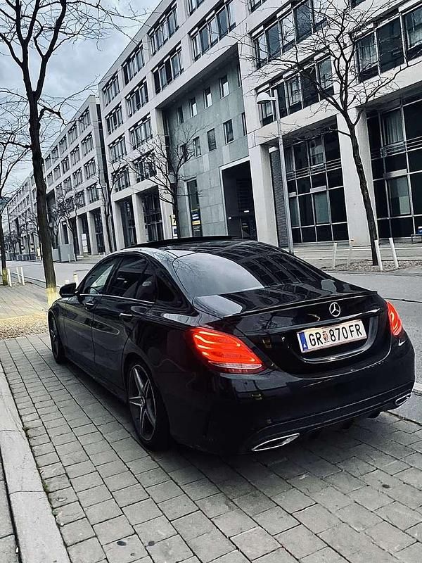 Gebraucht Mercedes C220 AMG line 170 PS (125 kW) 2014 Schwarz Limousine