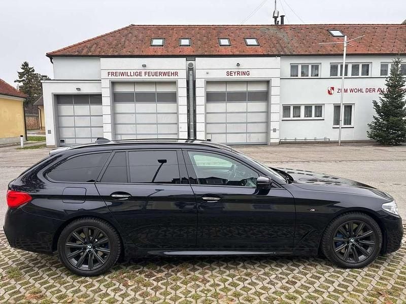 Gebraucht BMW 540 340 PS (250 kW) 2017 Blau Kombi