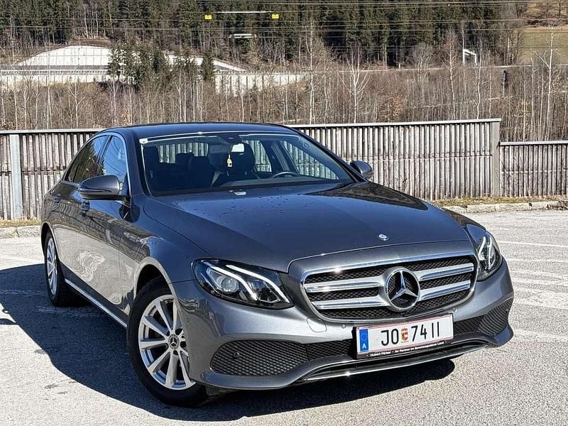 Gebraucht Mercedes E200 Avantgarde 150 PS (110 kW) 2017 Grau Limousine