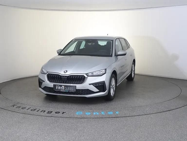 Silber metallic Neu 2025 Skoda Scala Selection Kleinwagen | € 25.950 (Fairer Preis) - Bild 1/4