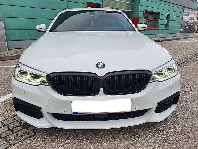 Weiß Gebraucht 2019 BMW 540 M Performance Kombi | € 29.990 (Fairer Preis) - Bild 1/4