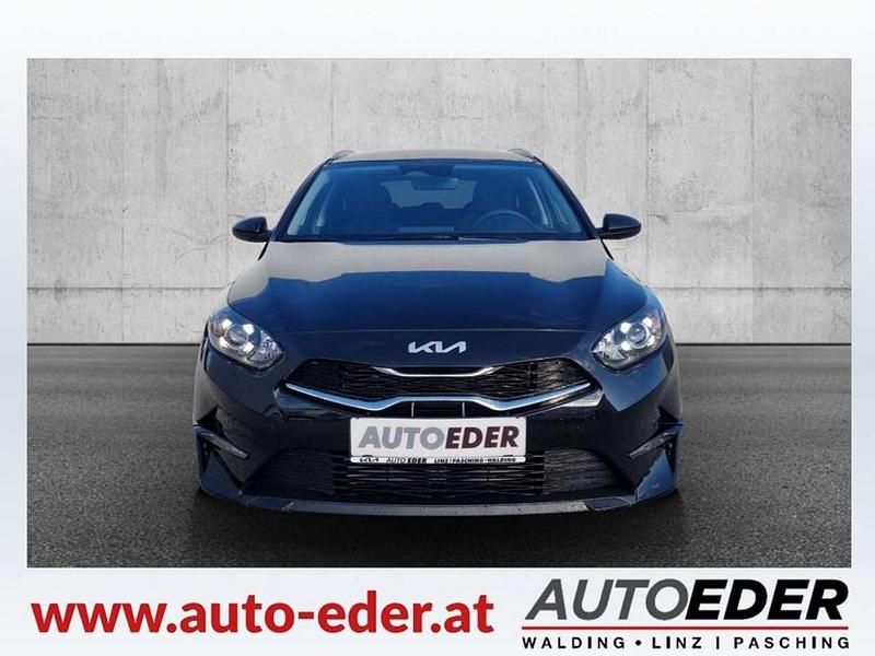 Neu Kia Ceed Sportswagon Silver 101 PS (74 kW) 2025 Kombi