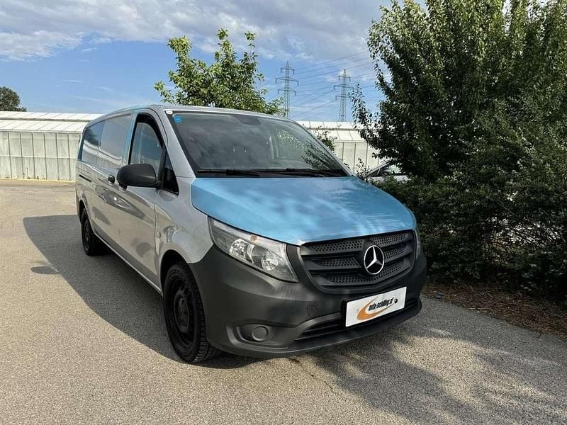 Gebraucht Mercedes Vito 114 PS (83 kW) 2017 Grau Van