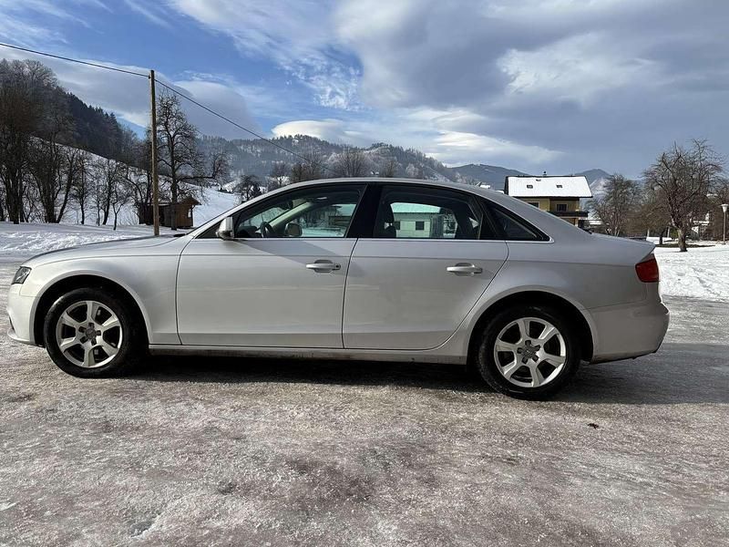 Gebraucht Audi A4 143 PS (105 kW) 2009 Silber Limousine