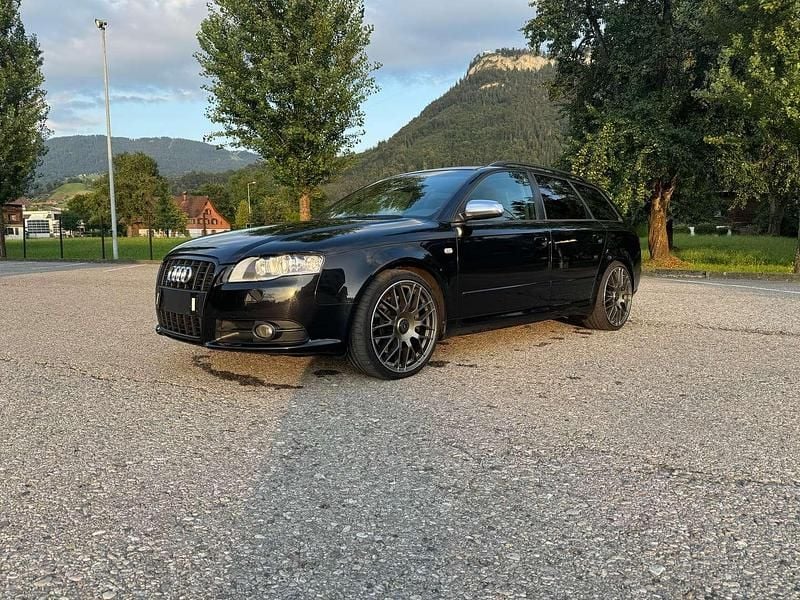 Schwarz Gebraucht 2007 Audi S4 Kombi | € 9.500 - Bild 1/4