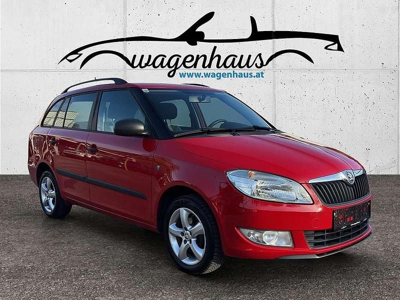 Gebraucht Skoda Fabia Active 86 PS (63 kW) 2014 Rot Kleinwagen