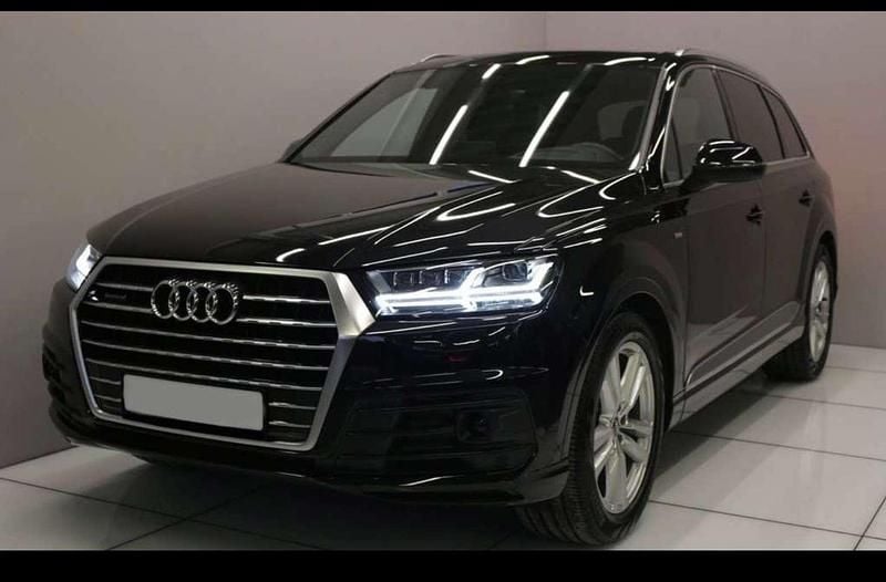 Schwarz Gebraucht 2015 Audi Q7 Ambiente SUV | € 39.000 (Teuer) - Bild 1/4