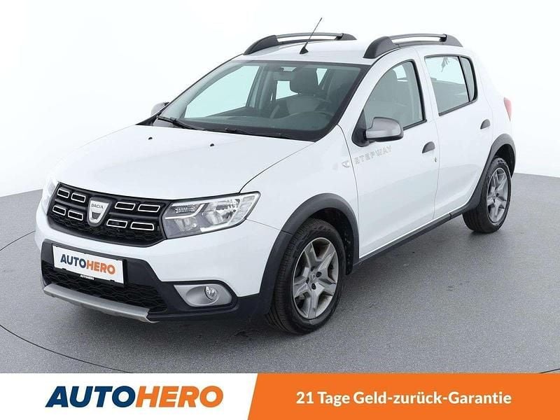 Weiß Gebraucht 2021 Dacia Sandero Prestige Kleinwagen | € 14.090 (Teuer) - Bild 1/3