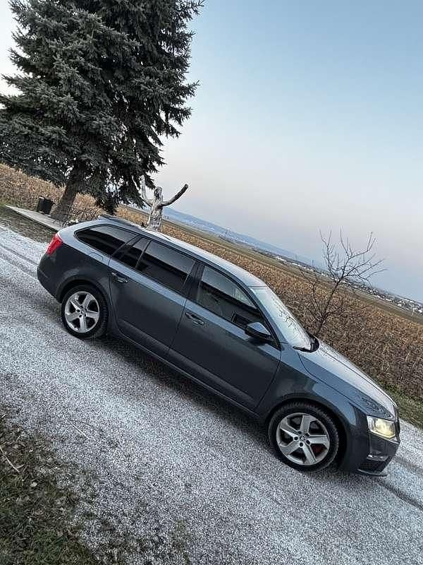 Gebraucht Skoda Octavia RS 184 PS (135 kW) 2015 Kleinwagen