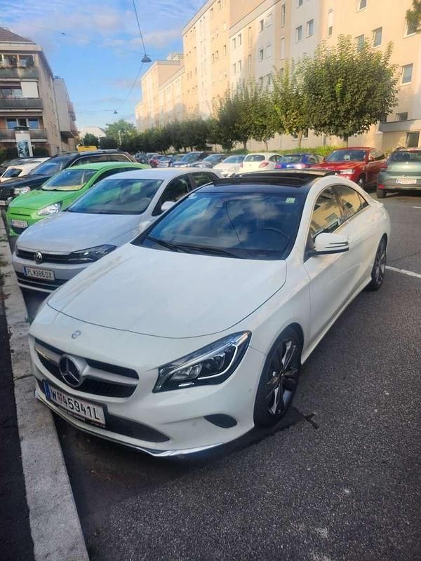 Gebraucht 2016 Mercedes CL180 Coupé | € 15.000 - Bild 1/4