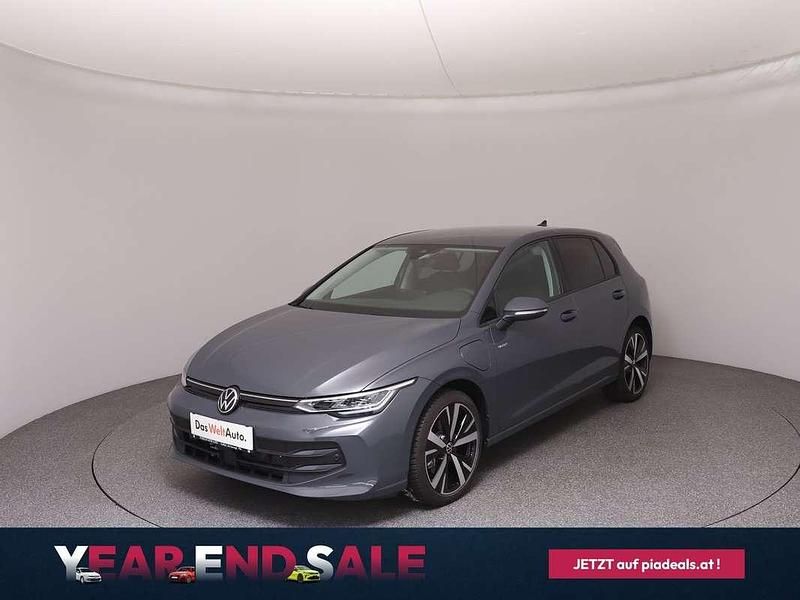 Grau Neu 2025 VW Golf Limousine | € 34.190 (Fairer Preis) - Bild 1/4