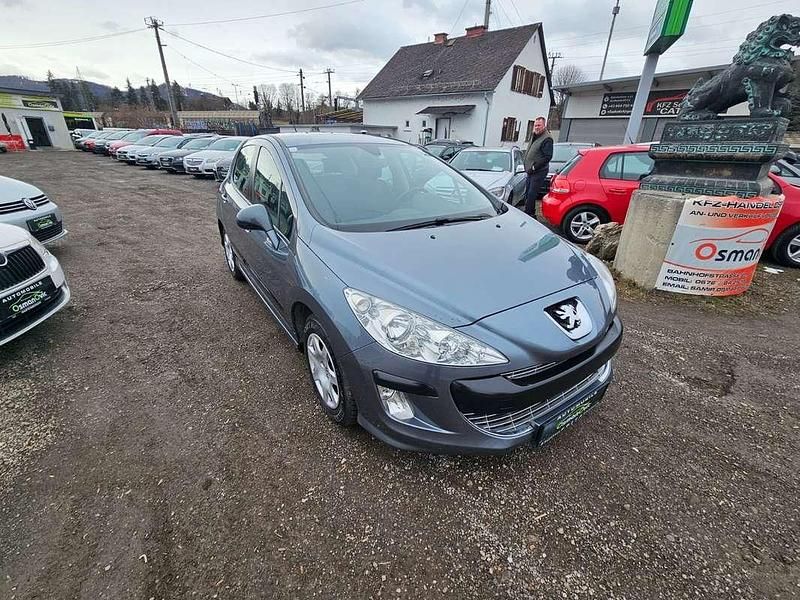 Gebraucht Peugeot 308 Premium 109 PS (80 kW) 2009 Grau Limousine