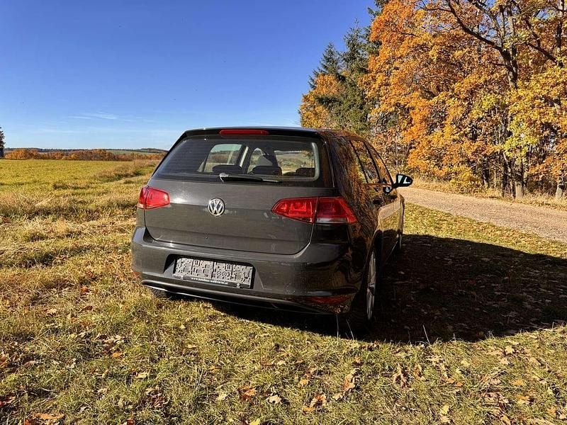 Gebraucht VW Golf VII Edition 90 PS (66 kW) 2016 Limousine