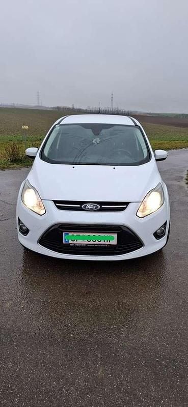 Weiß Gebraucht 2012 Ford Grand C-Max Titanium Van / Kleinbus | € 6.000 - Bild 1/4