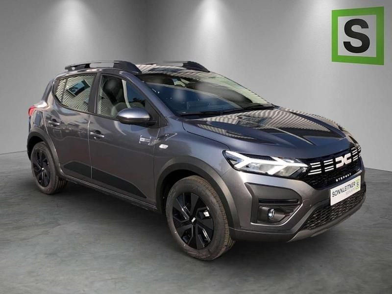 Gebraucht Dacia Sandero Expression 91 PS (66 kW) 2025 Grau Kleinwagen