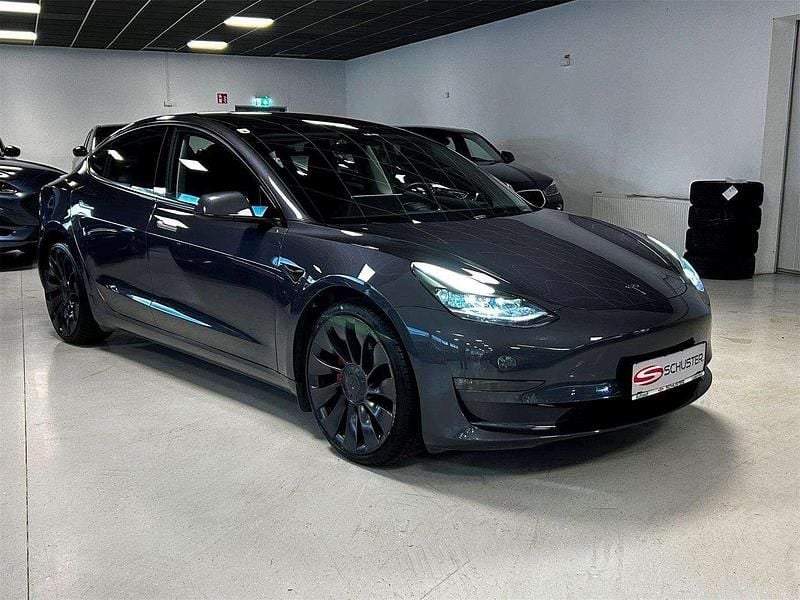 Grau Gebraucht 2021 Tesla Model 3 Performance Limousine | € 29.990 (Fairer Preis) - Bild 1/4