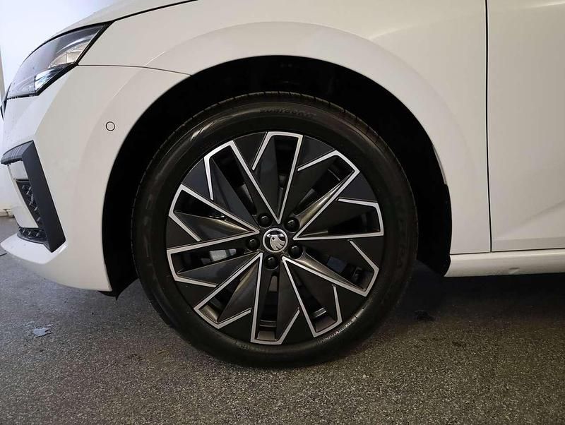 Gebraucht Skoda Scala Selection 116 PS (85 kW) 2025 Weiss  metallic Kleinwagen