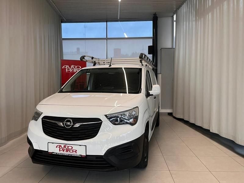 Gebraucht Opel Combo Enjoy 102 PS (75 kW) 2021 Weiß Van / Kleinbus