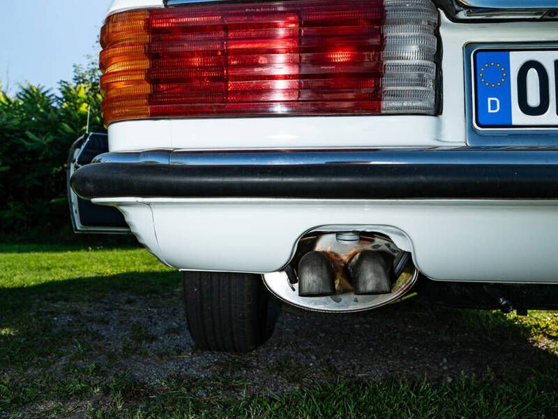 Gebraucht Mercedes SL380 163 PS (119 kW) 1981 Weiß Cabrio