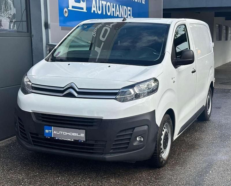 Weiß Gebraucht 2017 Citroën Jumpy Business Class Van / Kleinbus | € 11.990 (Fairer Preis) - Bild 1/3