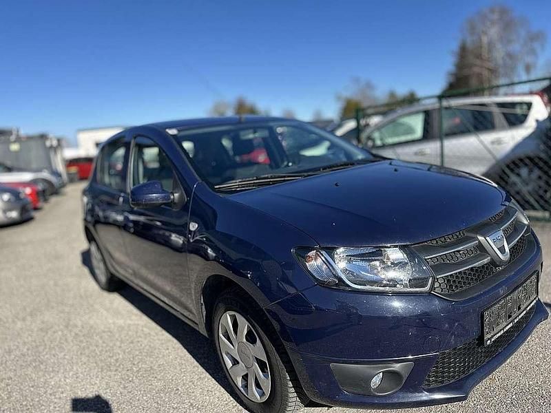 Gebraucht Dacia Sandero 75 PS (55 kW) 2014 Blau Limousine