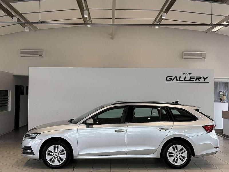 Silber Gebraucht 2021 Skoda Octavia Ambition Kombi | € 21.980 (Fairer Preis) - Bild 1/4