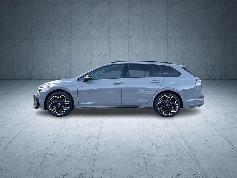 Gebraucht VW Golf VIII Sport 204 PS (150 kW) 2026 Mittelgrau  normal Kombi