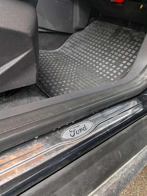 Gebraucht Ford Focus Trend 116 PS (85 kW) 2012 Schwarz Kombi