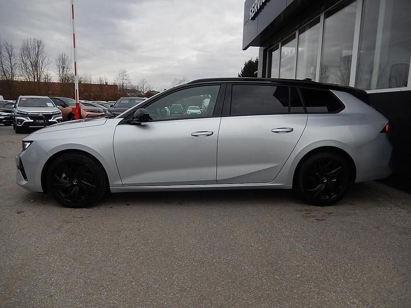 Neu Opel Astra 131 PS (96 kW) 2025 Silber Kombi