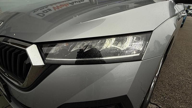 Gebraucht Skoda Octavia Active 150 PS (110 kW) 2022 Silber  metallic Kombi