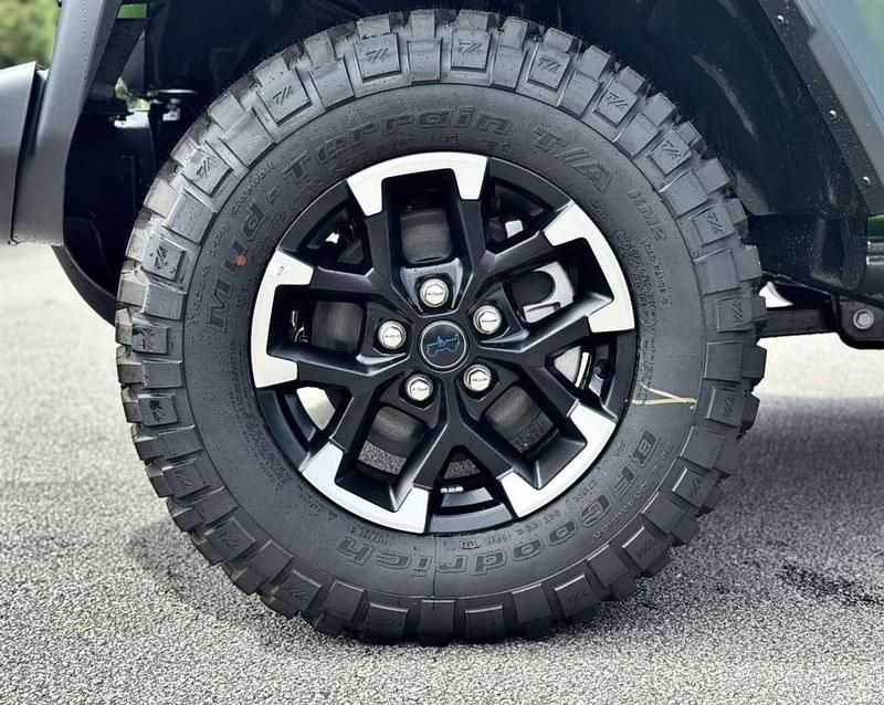 Neu Jeep Wrangler Rubicon 379 PS (278 kW) 2025 Grün SUV