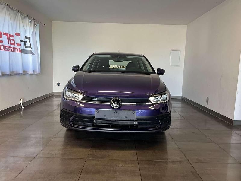 Grau Gebraucht 2024 VW Polo Life Kleinwagen | € 21.990 (Etwas zu teuer) - Bild 1/4
