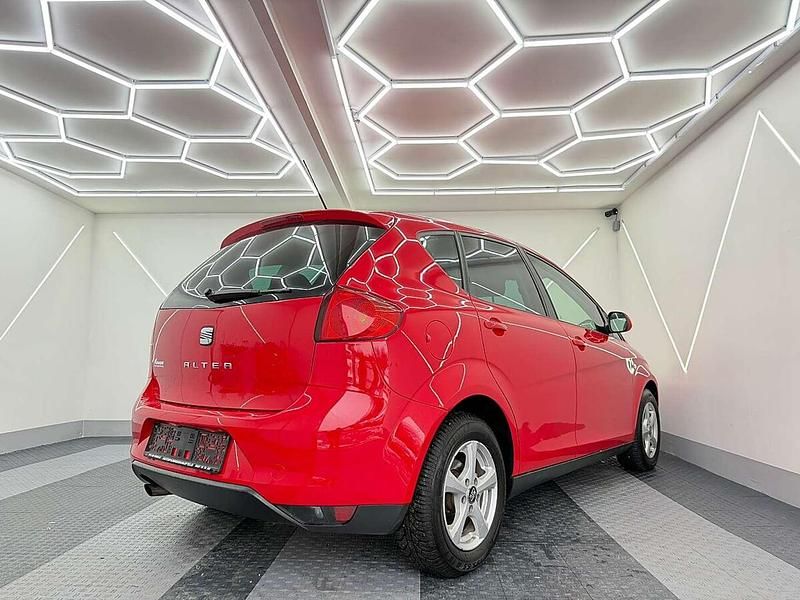 Gebraucht Seat Altea 86 PS (63 kW) 2012 Rot Limousine