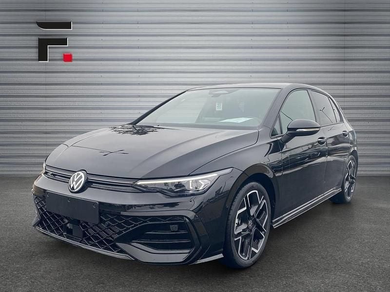 Neu VW Golf VIII Sport 115 PS (84 kW) 2026 Schwarz  metallic
