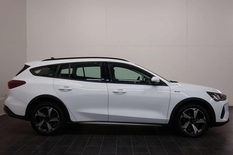 Gebraucht Ford Focus Active 120 PS (88 kW) 2022 Weiß Kombi