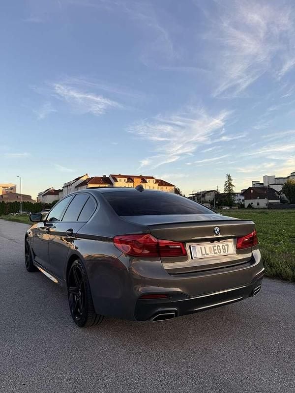 Gebraucht BMW 530e M Sport 184 PS (135 kW) 2020 Limousine