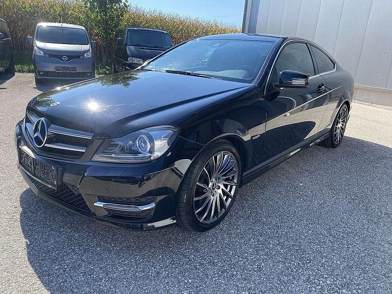 Gebraucht Mercedes C220 170 PS (125 kW) 2015 Schwarz Coupé