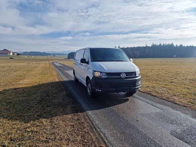 Gebraucht VW T6.1 150 PS (110 kW) 2019 Weiß Van