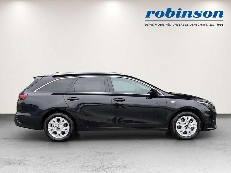 Gebraucht Kia Ceed Sportswagon Silver 140 PS (102 kW) 2025 Schwarz Kombi