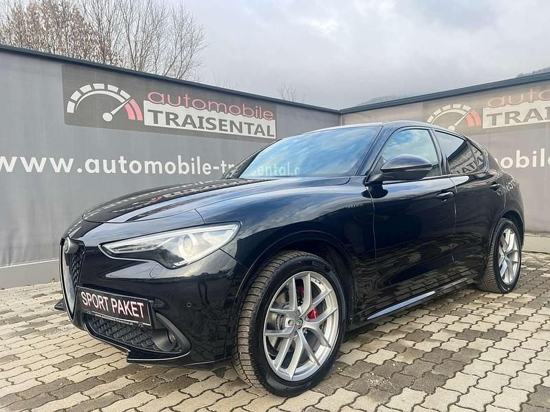 Schwarz Gebraucht 2020 Alfa Romeo Stelvio Veloce SUV | € 28.450 (Etwas zu teuer) - Bild 1/4