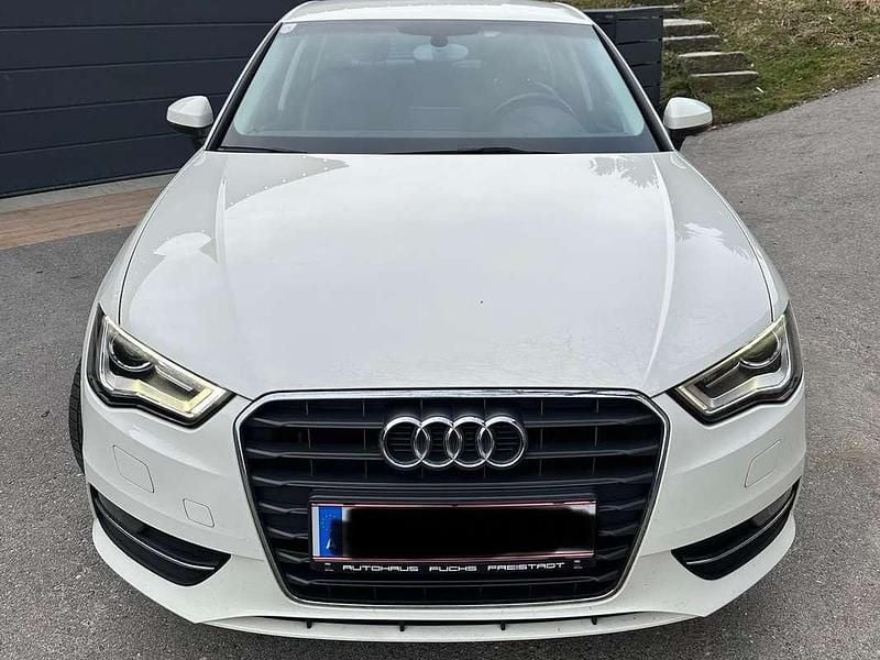 Gebraucht Audi A3 122 PS (89 kW) 2013 Weiß Limousine