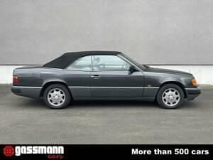 Gebraucht Mercedes E320 220 PS (161 kW) 1993 Schwarz Cabrio