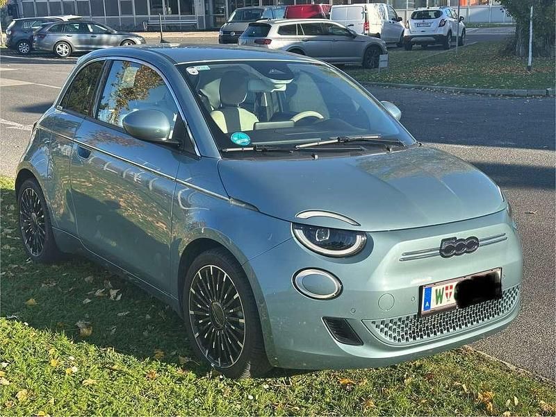 Gebraucht Fiat 500e La Prima 86 kW (118 PS) 2021 Blau Limousine