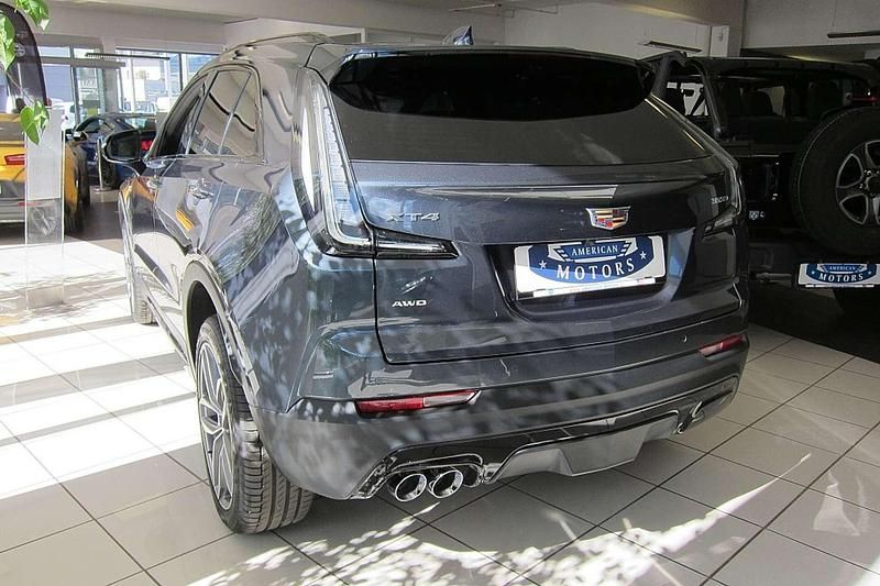 Gebraucht Cadillac XT4 174 PS (127 kW) 2021 Grau SUV